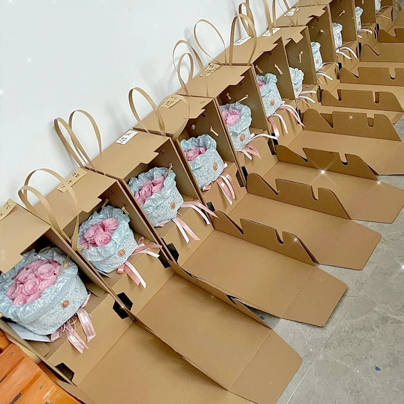 Uniform brun korrugerad blomma presentförpackning